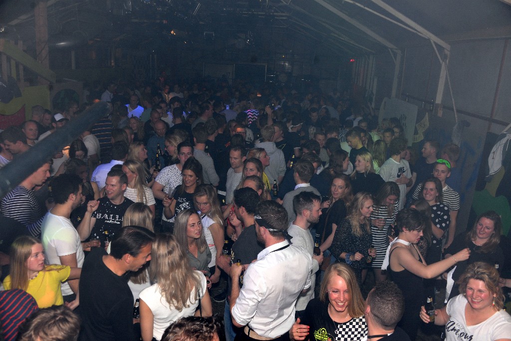 ../Images/Feest zonder naam 2019 159.jpg